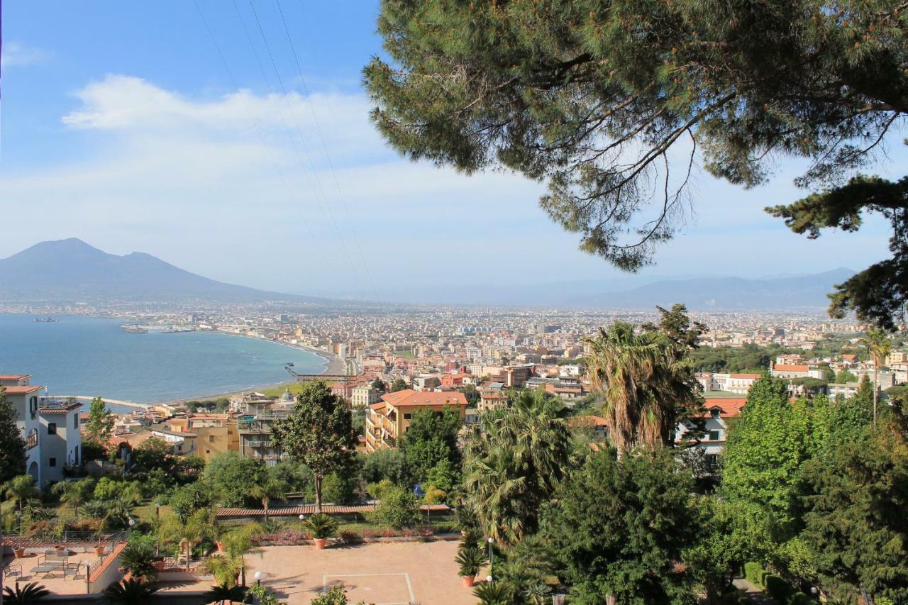 Casa Panoramica Lägenhet Castellammare di Stabia Exteriör bild